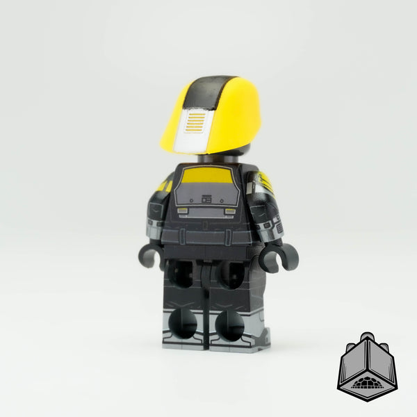 Coruscant Underworld Police Captain UV Printed Figure